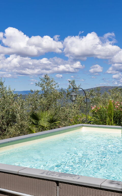 Villa Tenuta Lonciano: Have, pool, Udendørs, Visninger
