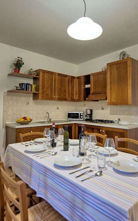 Villa Picchio: Frokostlokale, Køkken, Stue