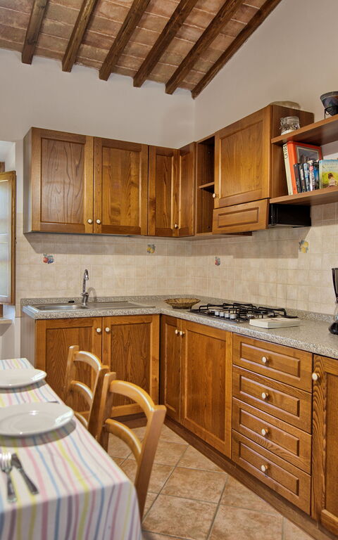 Villa Picchio: Frokostlokale, Køkken, Stue