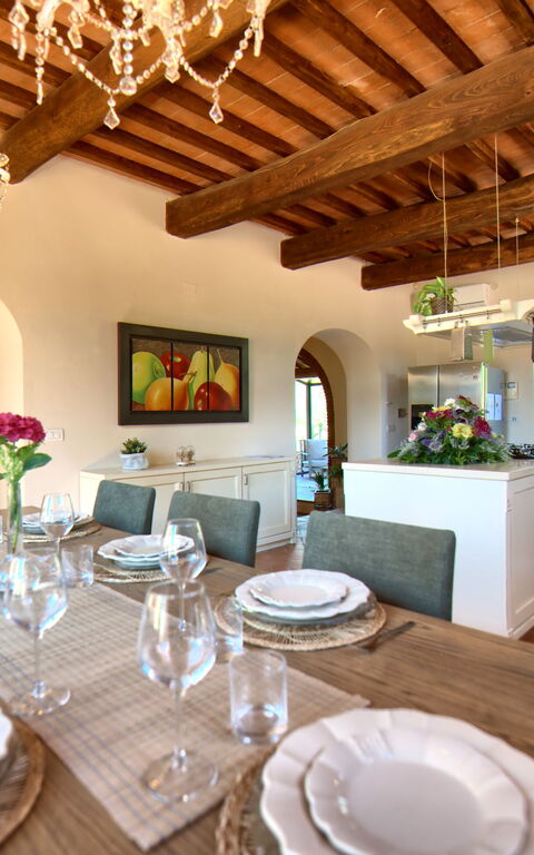 Villa Nora: Frokostlokale, Køkken