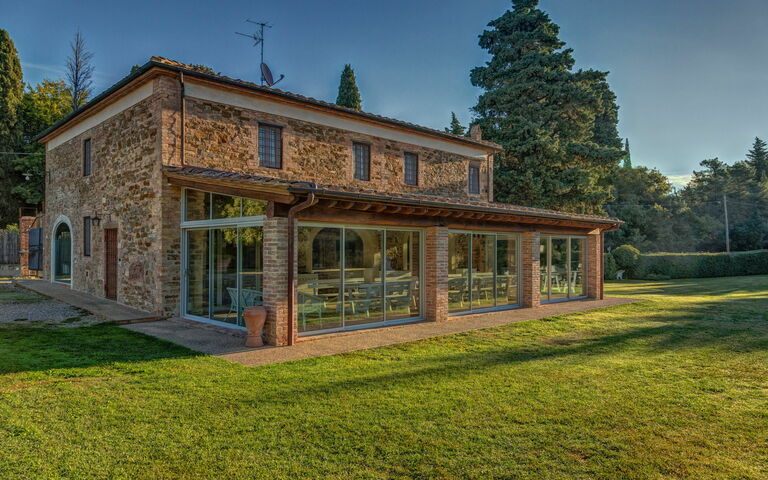 Montaione: Have, Udvendige