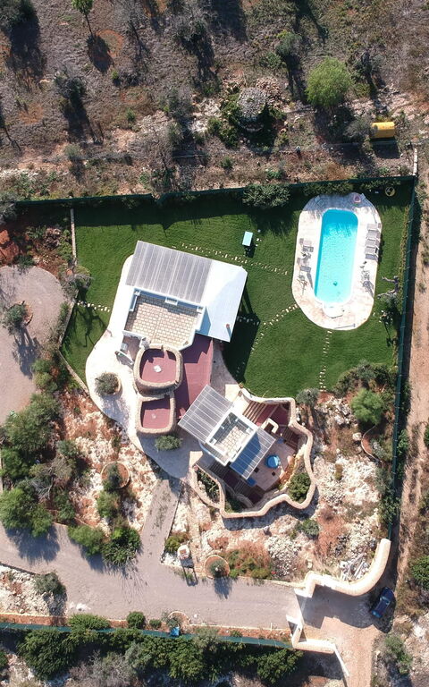 Trullo Torre Suda: Have, pool, Visninger
