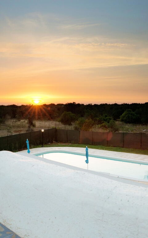 Trullo Torre Suda: Have, Udendørs