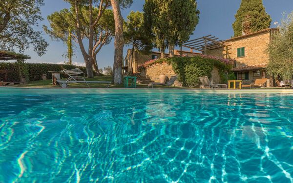 Villa Poggiospinoso: pool, Udendørs