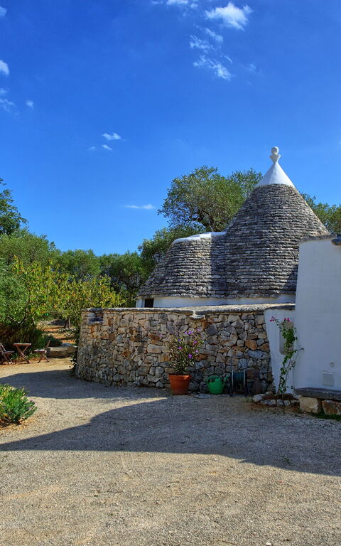 Trullo Pascarosa: Udendørs, Udvendige