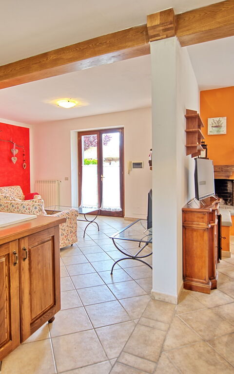 Casale Daniele: Frokostlokale, Køkken, Stue