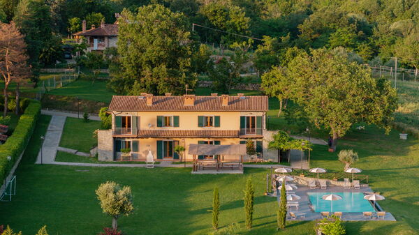 Casale Daniele: pool, Udendørs