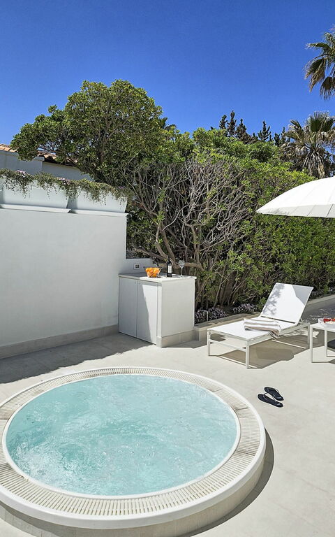 Marisol: boblebad, Udendørs