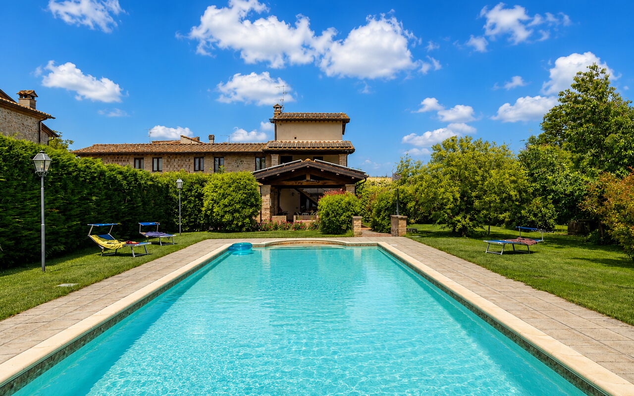 Casale Tiziano: Have, pool, Udendørs, Udvendige