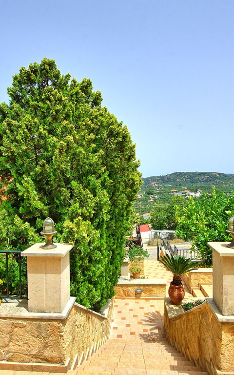 Villa Sevi Grande: Have, Udendørs