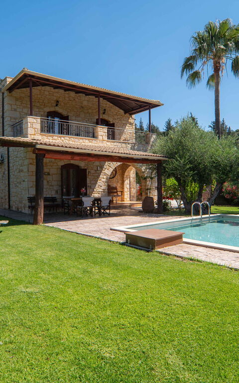 Villa Vrisses: Have, pool, Udendørs, Udvendige