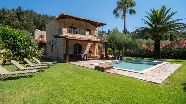 Villa Vrisses: Have, pool, Udendørs, Udvendige
