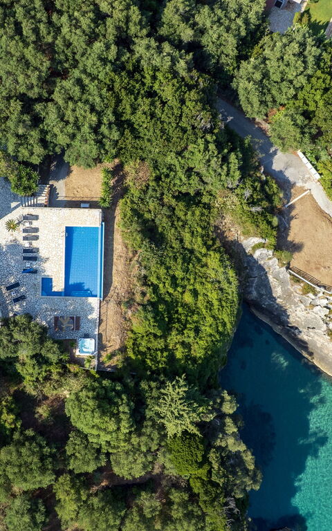 Beachfront Villa Seasun: pool, Udendørs, Visninger