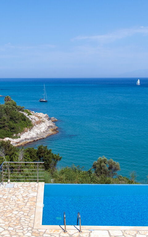 Beachfront Villa Seasun: pool, Udendørs, Visninger
