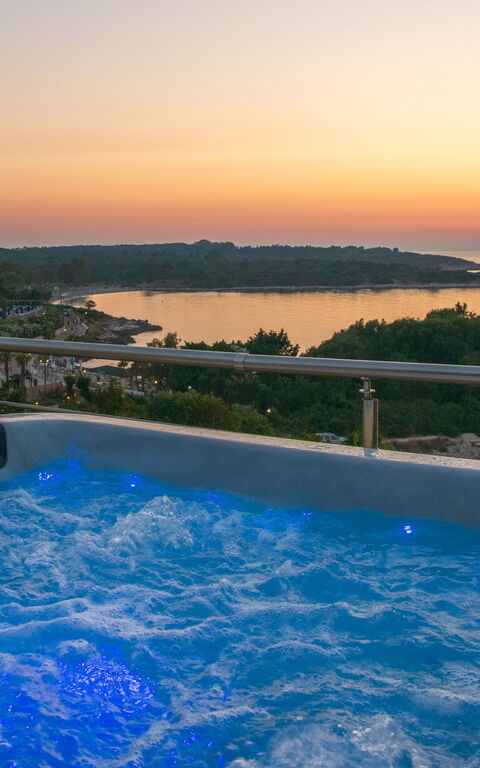 Beachfront Villa Seasun: Udendørs, Visninger