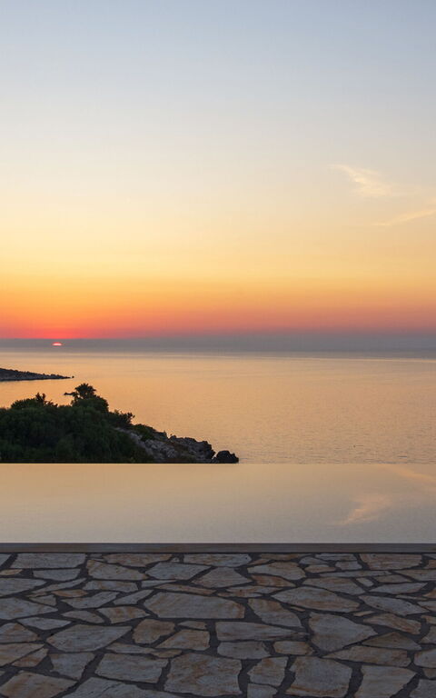 Beachfront Villa Seasun: pool, Udendørs, Visninger