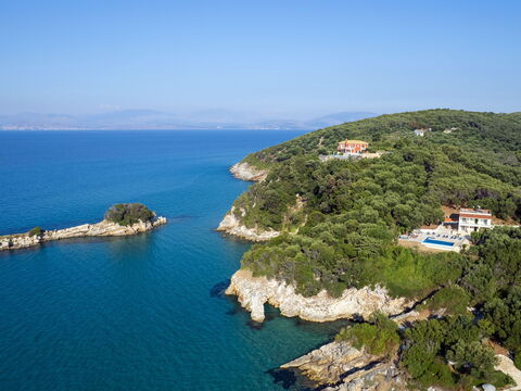 Beachfront Villa Seasun