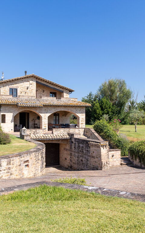 Villa Assisi: Have, Udendørs, Udvendige