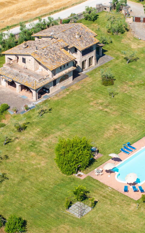 Villa Assisi: Have, pool