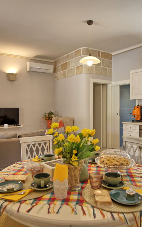 Lamia Santo Arcangelo: Frokostlokale, Køkken, Stue