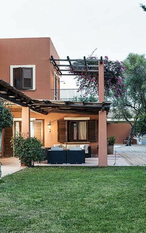 Villa Arangea: Have, Udvendige