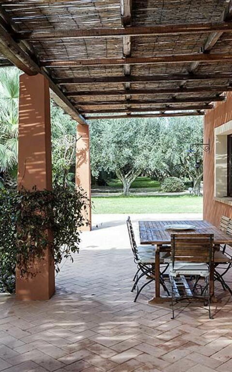 Villa Arangea: Have, Udvendige