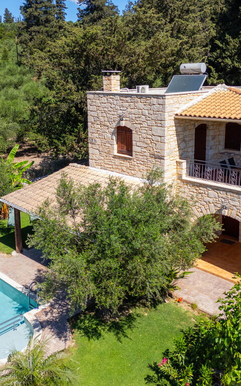 Villa Nipos: Have, pool, Udendørs, Udvendige