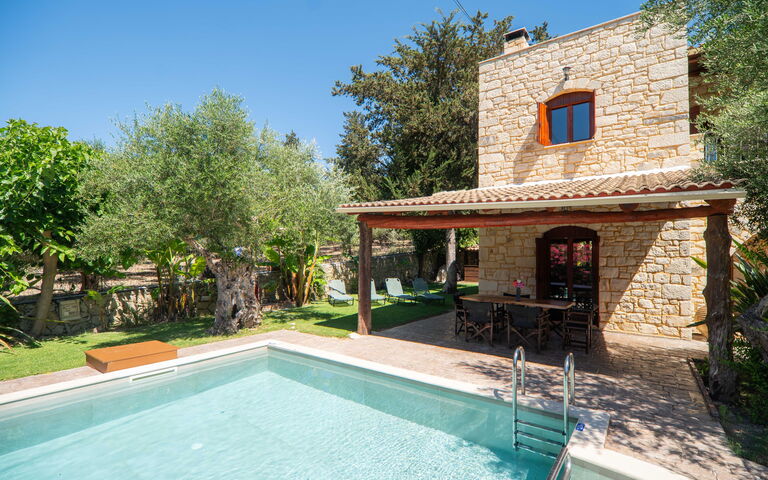Villa Nipos: Altan / terrasse / gårdhave, Have, pool, Udendørs, Udvendige