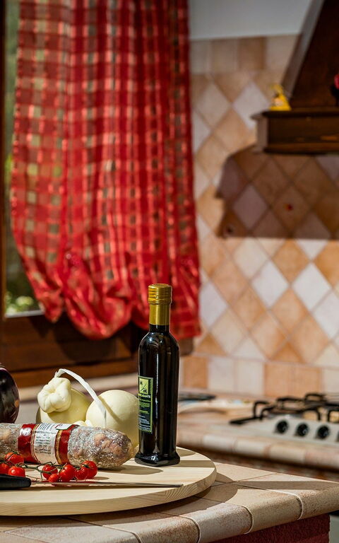 Villa Del Golfo: Frokostlokale, Køkken, Stue