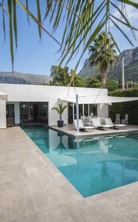 Villa Denari: pool, Udendørs