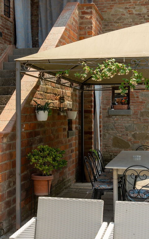 Casale Miro: Altan / terrasse / gårdhave, Udendørs, Udvendige