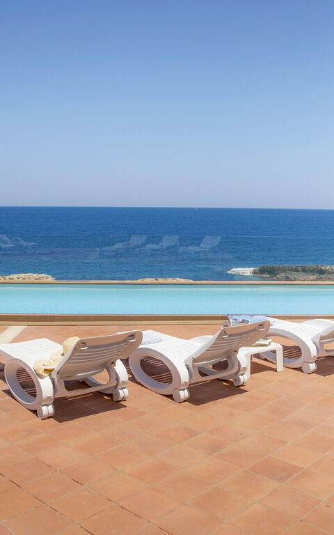 Villa Ala: pool, Udendørs