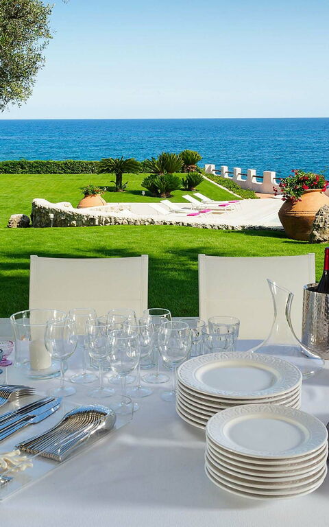 Blu Moon: Altan / terrasse / gårdhave, Have, pool, Udendørs, Visninger