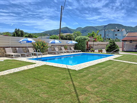 Acharavi Beach Villa