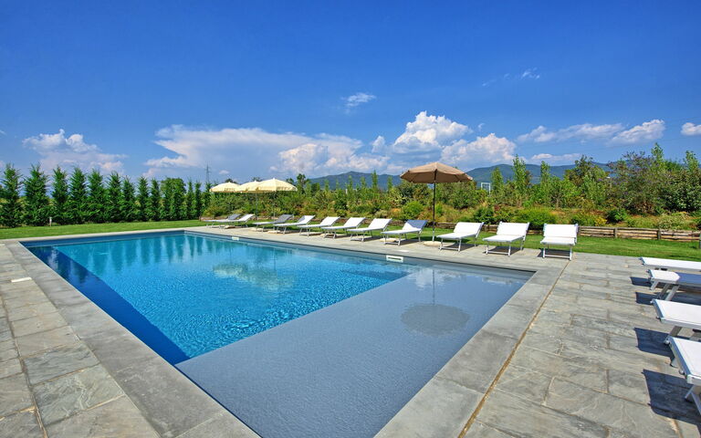 Villa Cangeli: pool, Udendørs