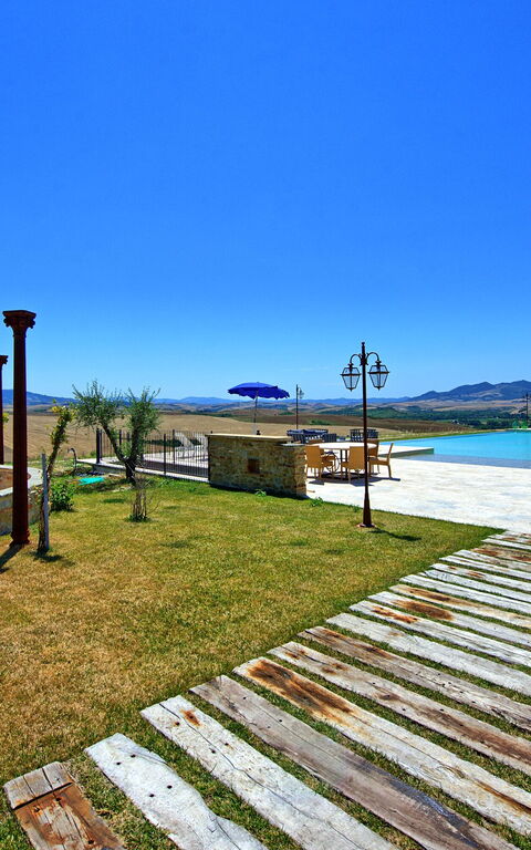 Villa Massimiliano: Have, pool, Udendørs