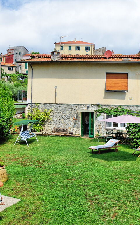 Casa Al Bosco: Have, pool