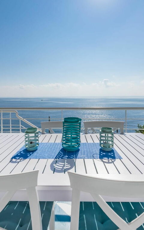 Villa Infinity: Udendørs