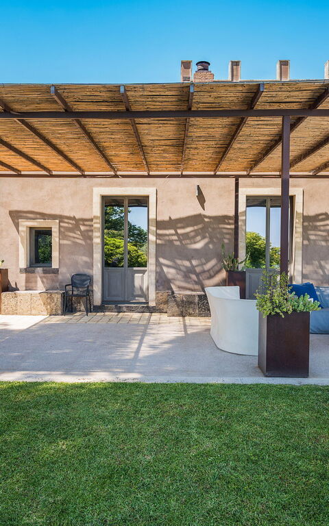 Villa Torre Etnea: Have, Udendørs, Udvendige