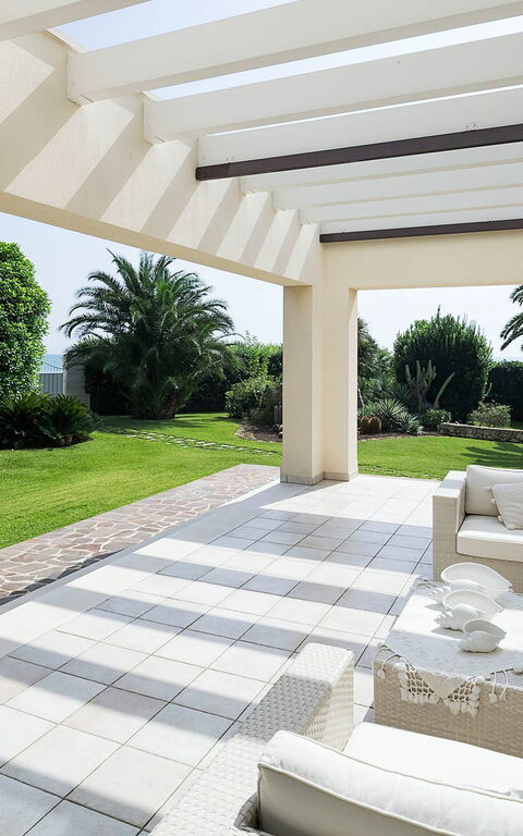 Villa La Plage: Altan / terrasse / gårdhave