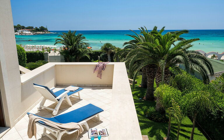 Villa La Plage: Altan / terrasse / gårdhave