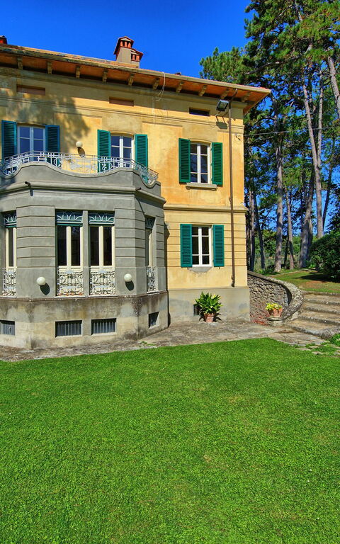 Villa Cuculo: Have, Udvendige