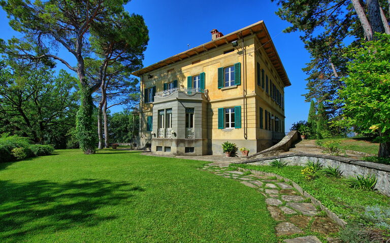 Villa Cuculo: Have, Udvendige