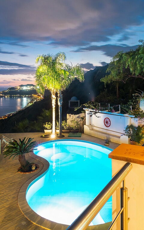 Villa Luce: pool, Udendørs