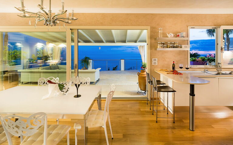 Villa Luce: Frokostlokale, Køkken