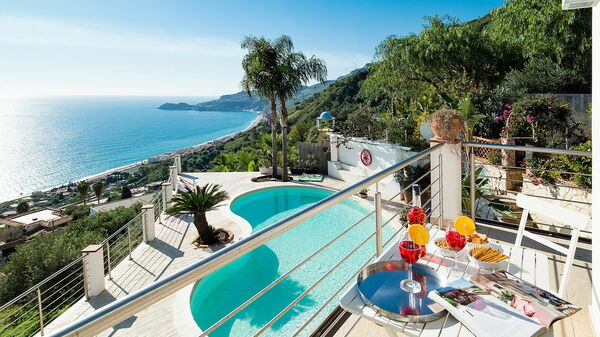 Villa Luce: Udendørs