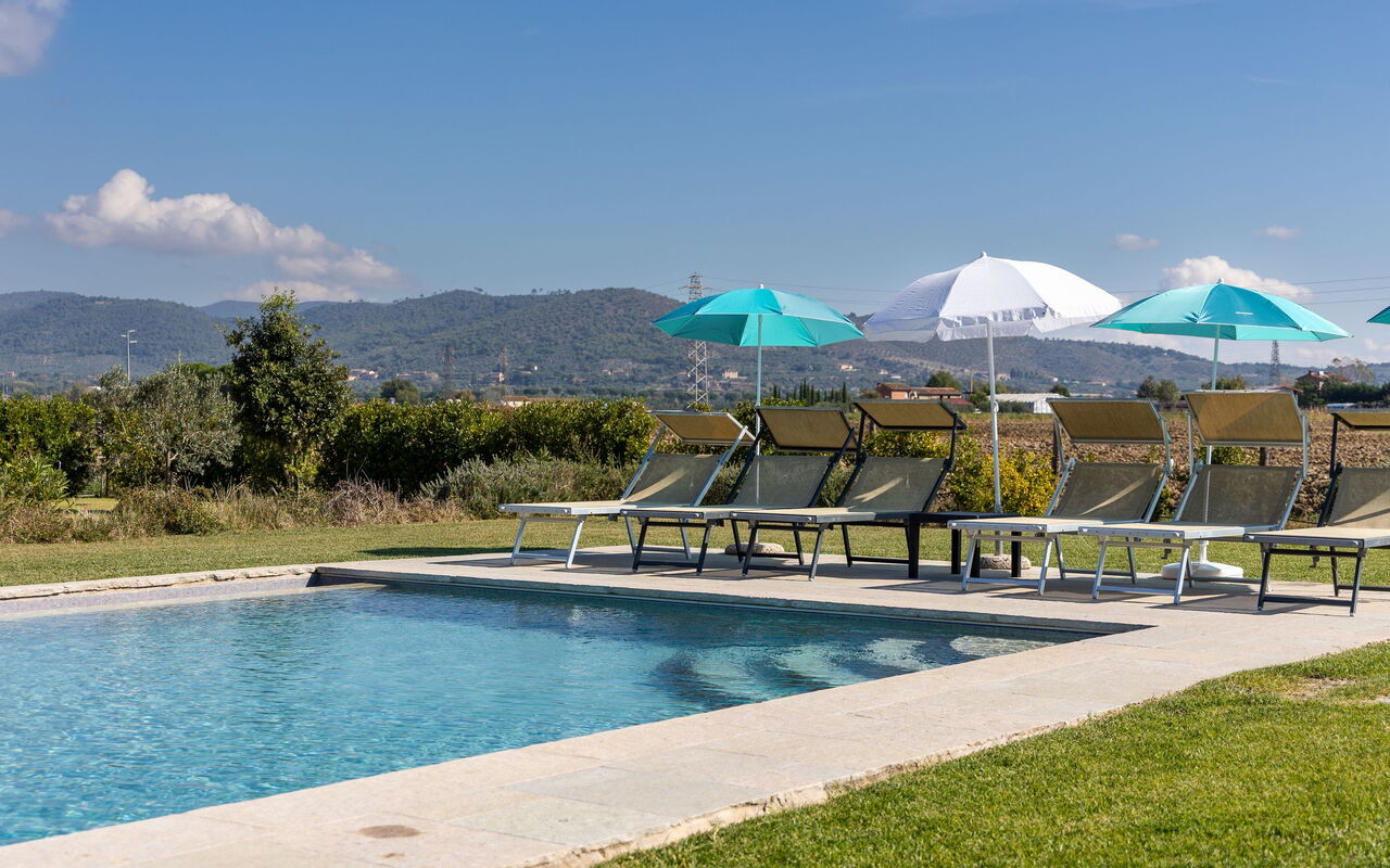 Villa Dei Vini: Have, pool, Udendørs, Visninger