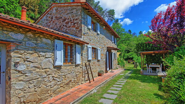 Casale di Cozzile: Have, Udvendige