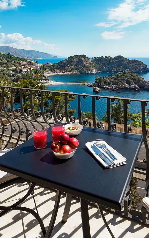 Torre Isola Bella: Altan / terrasse / gårdhave, Visninger