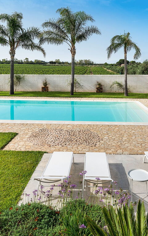 Villa Pietra Del Sole: Have, pool, Udendørs, Udvendige